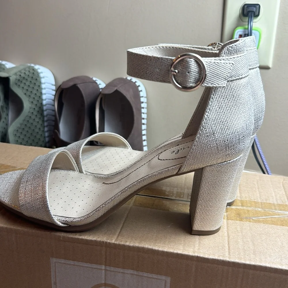 NWOT • Lifestride Women's Averly • Platino • 9M - Picture 3 of 16